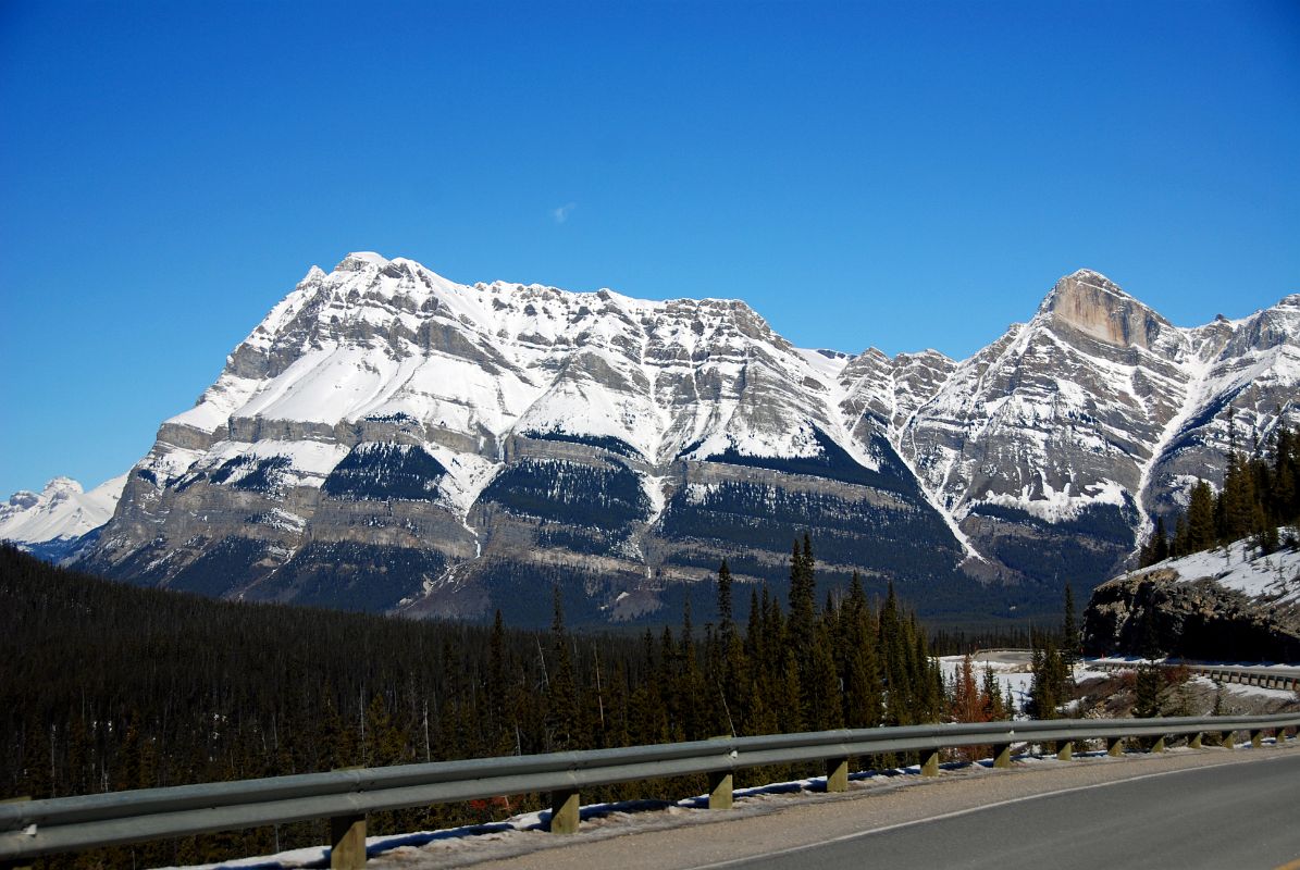 24 Mount Wilson From Just before Saskatchewan Crossing On Icefields Parkway